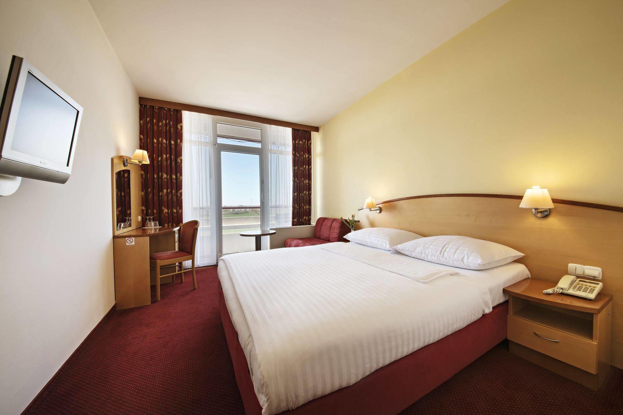 Lipa Hotel Lendava Eksteriør billede
